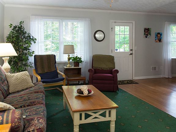 3rd image of 5649 Fern Creek Dr SW #0