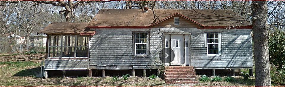 1st image of 136 33rd St NW