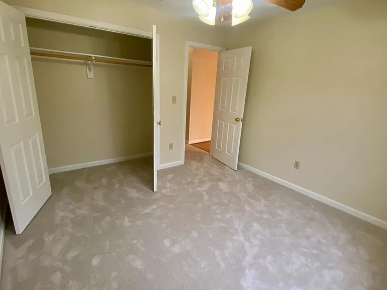 9504 S Royal Crest Ct — Photo 23