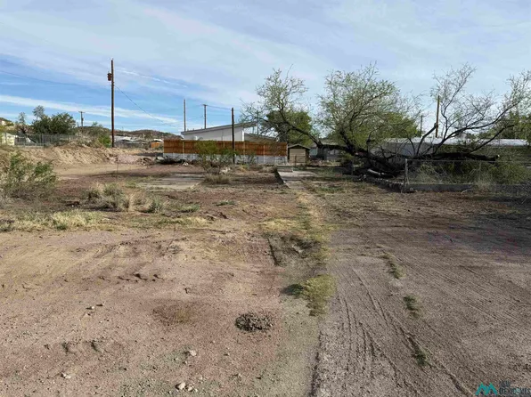 725 Charles St, Truth Or Consequences, NM 87901