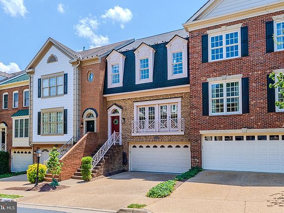 2nd image of 10449 Breckinridge Ln