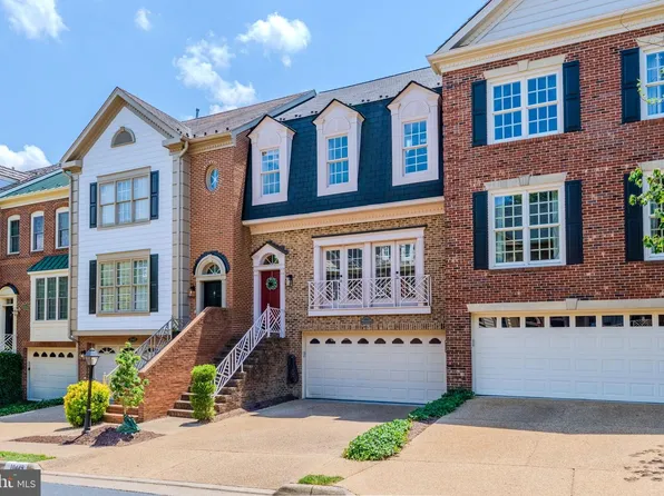 10449 Breckinridge Ln, Fairfax, VA 22030