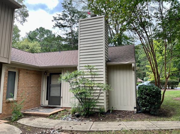 115 Woodbridge Ln