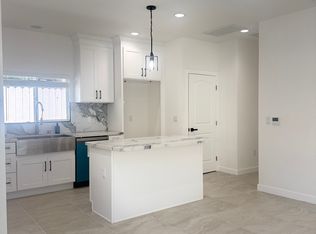 3205 S Deegan Dr #2, Santa Ana, CA 92704