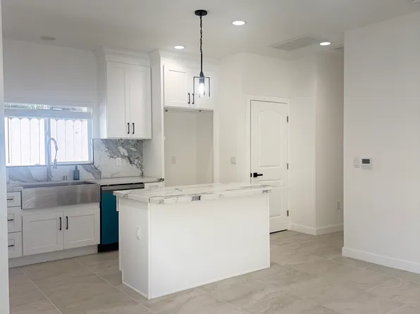 3205 S Deegan Dr #2, Santa Ana, CA 92704