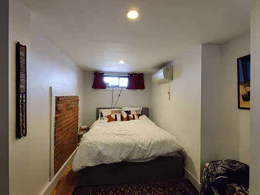 Rented by Signature Property Realty | media 31