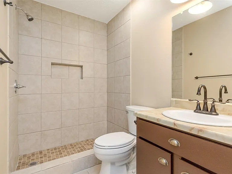 6903 Foxmont Ln — Photo 31