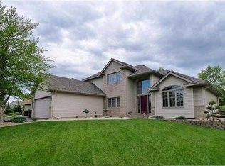 6527 Langer Ln, Lino Lakes, MN 55038