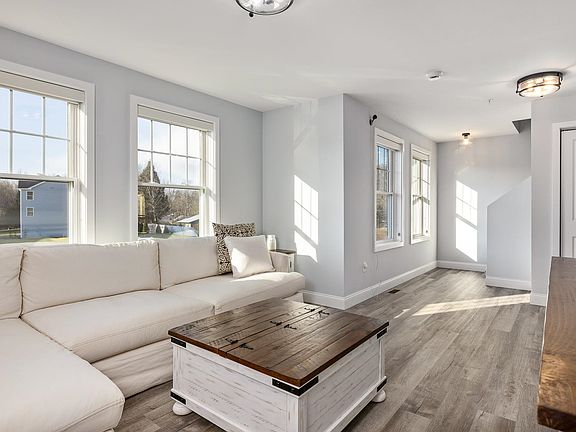 3rd image of 15B Biggs Avenue