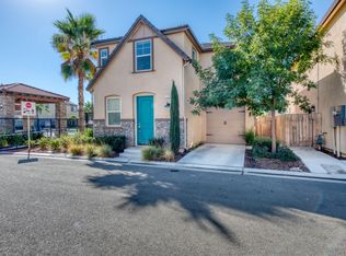 3726 Amity Ln, Clovis, CA 93619