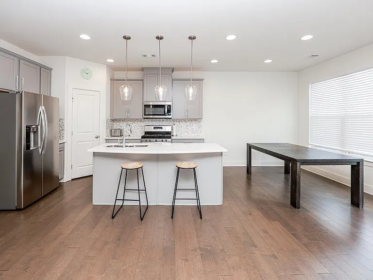 7 Steelwood Ct — Photo 5