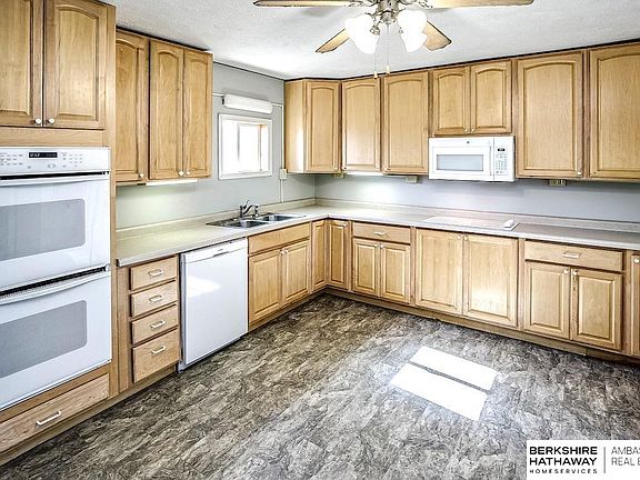 4th image of 405 E Campbell St