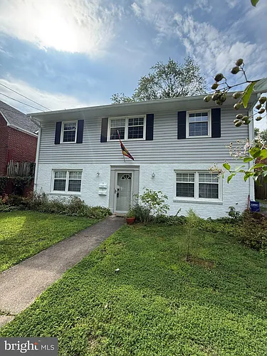 1316 Rowe St Photo 1