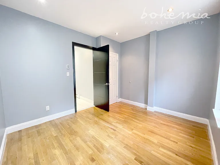 312 W 114th St #43 — Photo 6