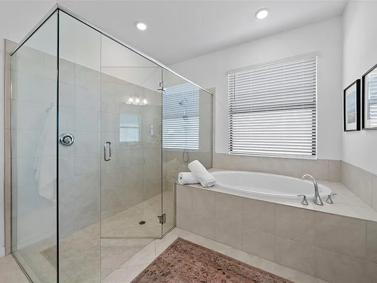 1889 Saddlewood Cir — Photo 15
