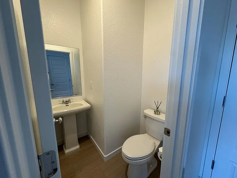 8524 Anker Way — Photo 23