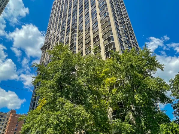 2650 N Lakeview Ave, Chicago, IL
