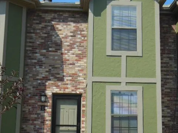 600 NE English Manor Dr APT B, Lees Summit, MO 64086
