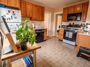 21 Bradwood St #1, Roslindale, MA 02131