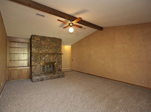4th image of 2563 S Thunderbird Ln