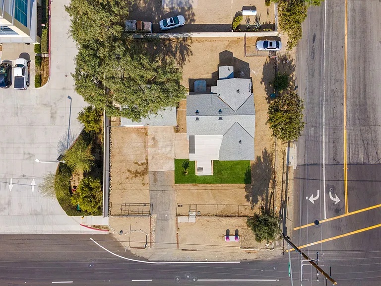 14292 Jurupa Ave — Photo 3