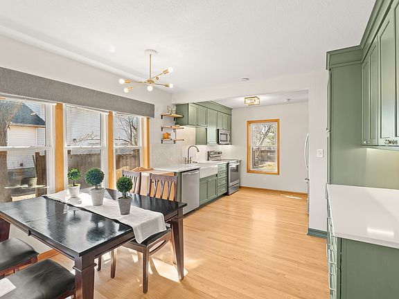 5th image of 3116 52nd St