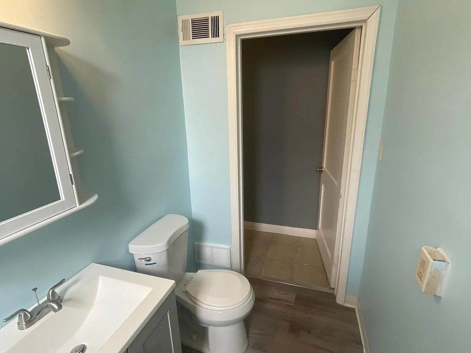 2 bed, 725 sqft, $850 — Photo 3