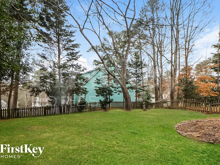 815 Old Spring Way — Photo 15