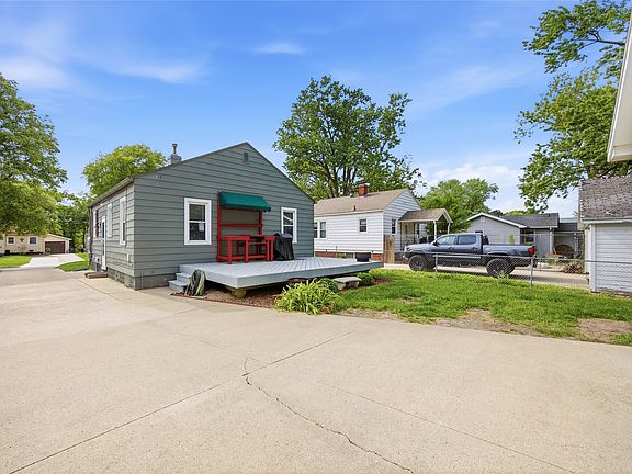4th image of 2613 53rd St
