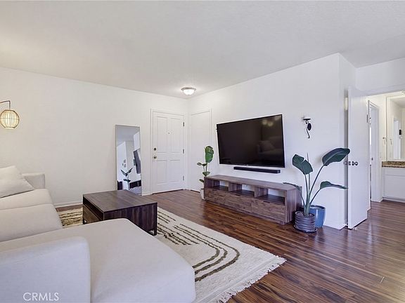 3rd image of 1440 23rd St APT 313