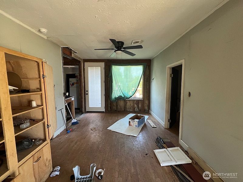 2nd image of 125 S 6th Street