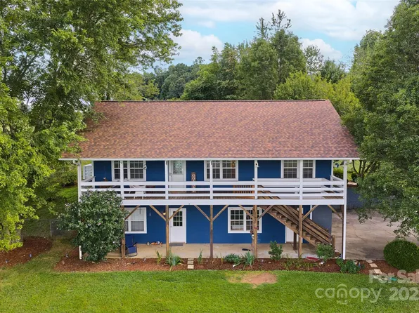 271 Breton Ridge Rd, Leicester, NC 28748