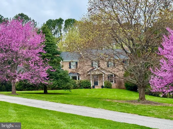 12914 Falls Rd, Cockeysville, MD 21030