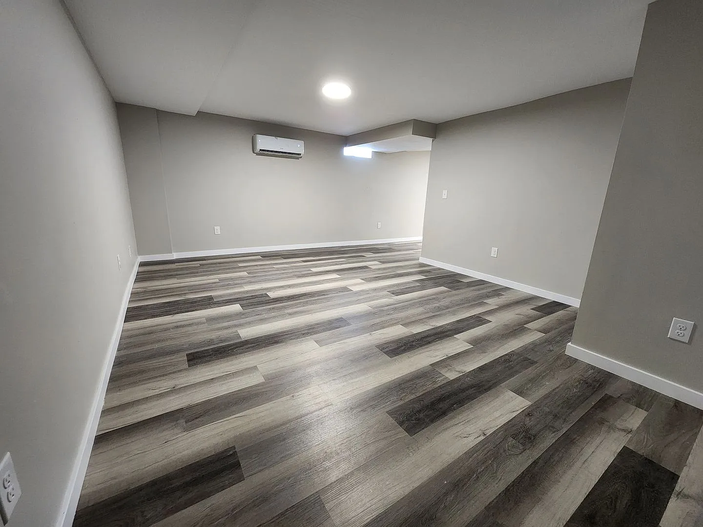 Utilities Included!! Spacious Studio Available Now! — Photo 2