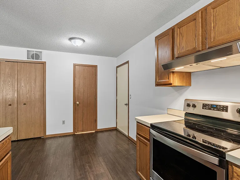 13317 Zenith Ln — Photo 8