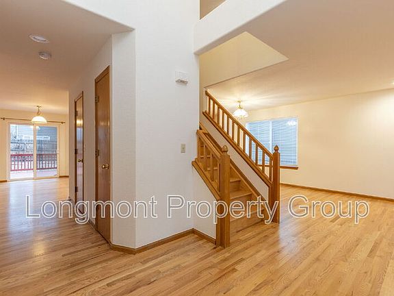 3rd image of 709 Clarendon Dr