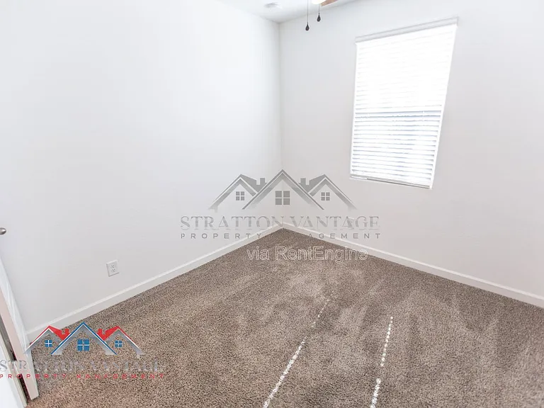 1673 N Wrigley Dr — Photo 6