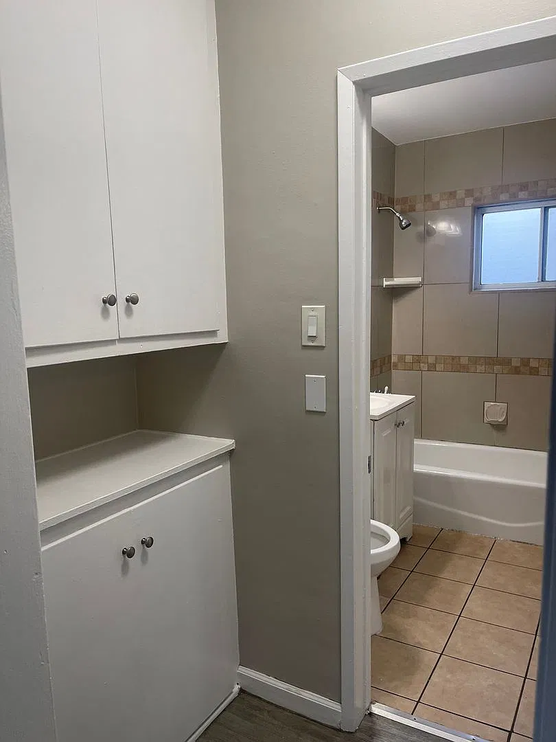 1167 Daisy Ave — Photo 2
