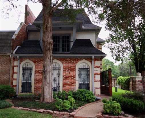 9584 Briar Forest Dr, Houston, TX 77063