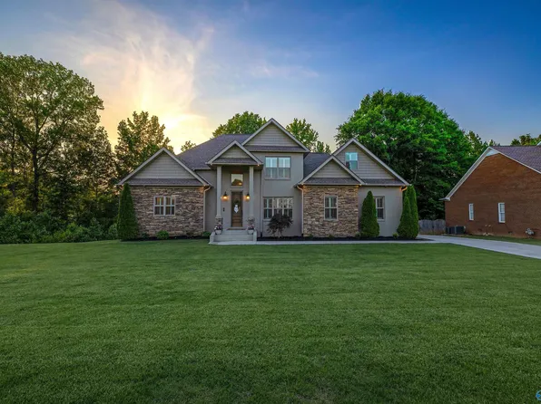 503 Meadowview Dr NE, Hartselle, AL 35640