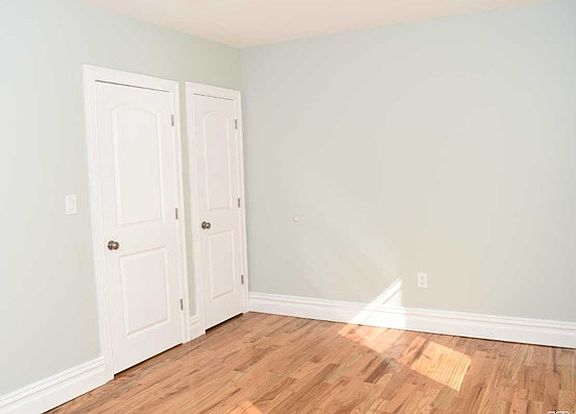 3rd image of 221TH St