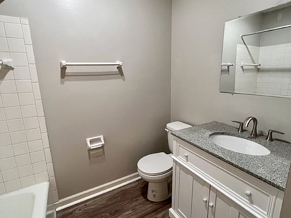 4th image of 3031 E 47th St APT B
