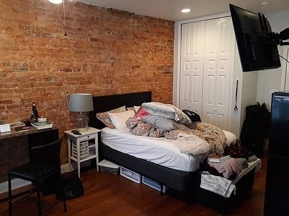 4th image of 3327 Spring Garden St #2F