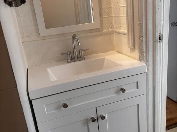 105 Congress Street image 3 of 11