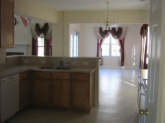 Spacious Eat- In Kitchen
