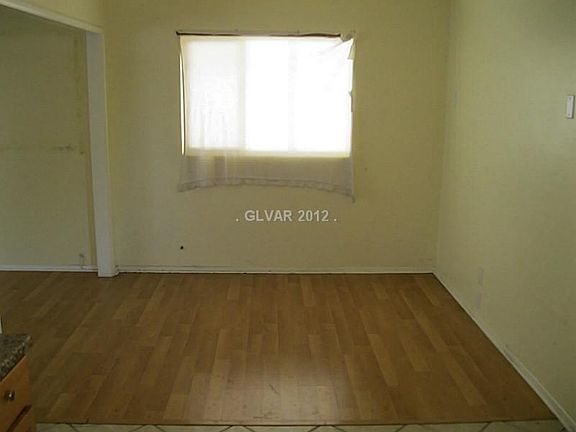 5th image of 5004 Apawana Ln