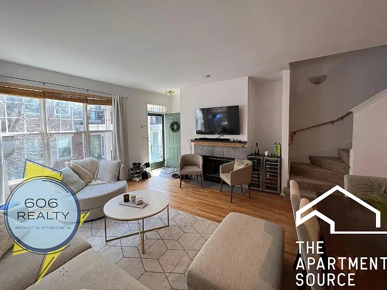 220 W Scott St #B — Photo 3