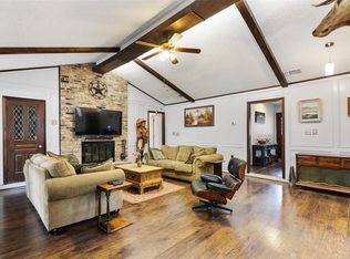 6102 Saddle Ridge Ct, Arlington, TX 76016