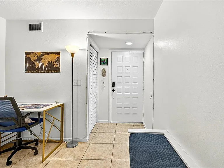 7809 Niagara Ave #2105 — Photo 8