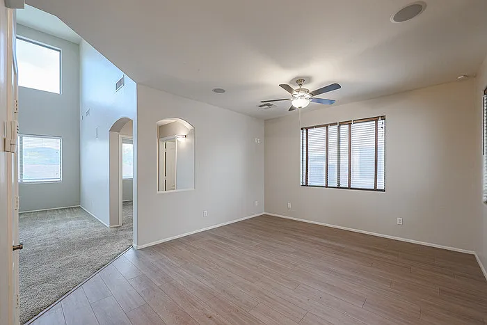 16205 W Gibson Ln — Photo 8